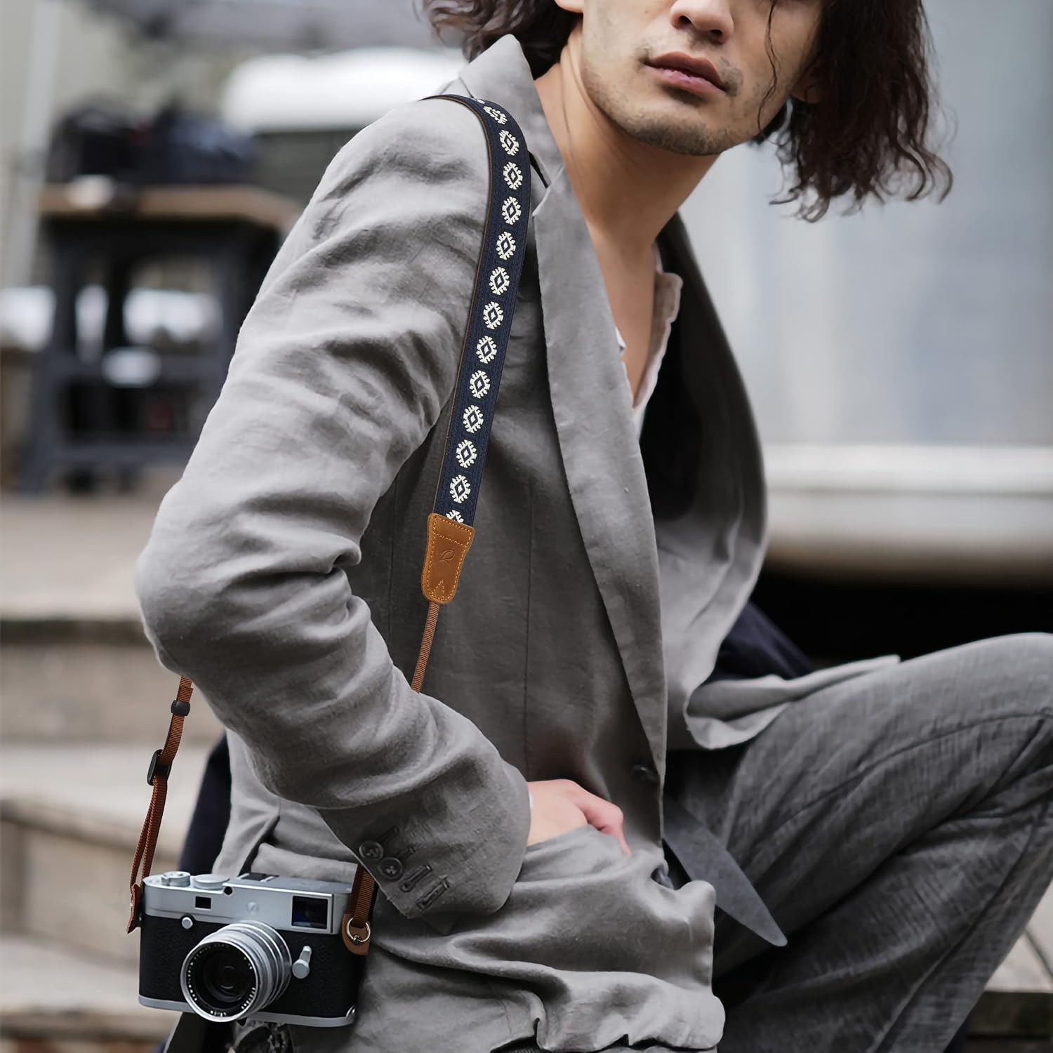 Thumbnail 6 de Cowhide 1.5" Vintage Blue Camera Strap 📷