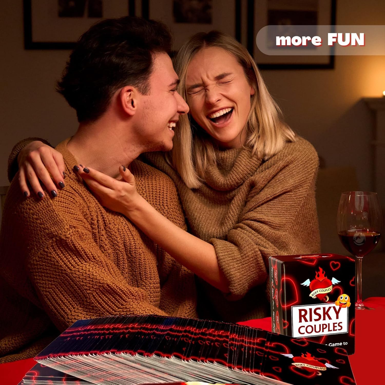 Detalle 2 de RISKY COUPLES Couples Card Game with 150 Spicy Questions and Challenges