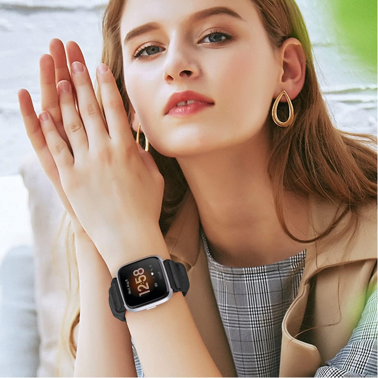 Thumbnail 3 de DKGKOO Scrunchie Strap for Fitbit Versa 4