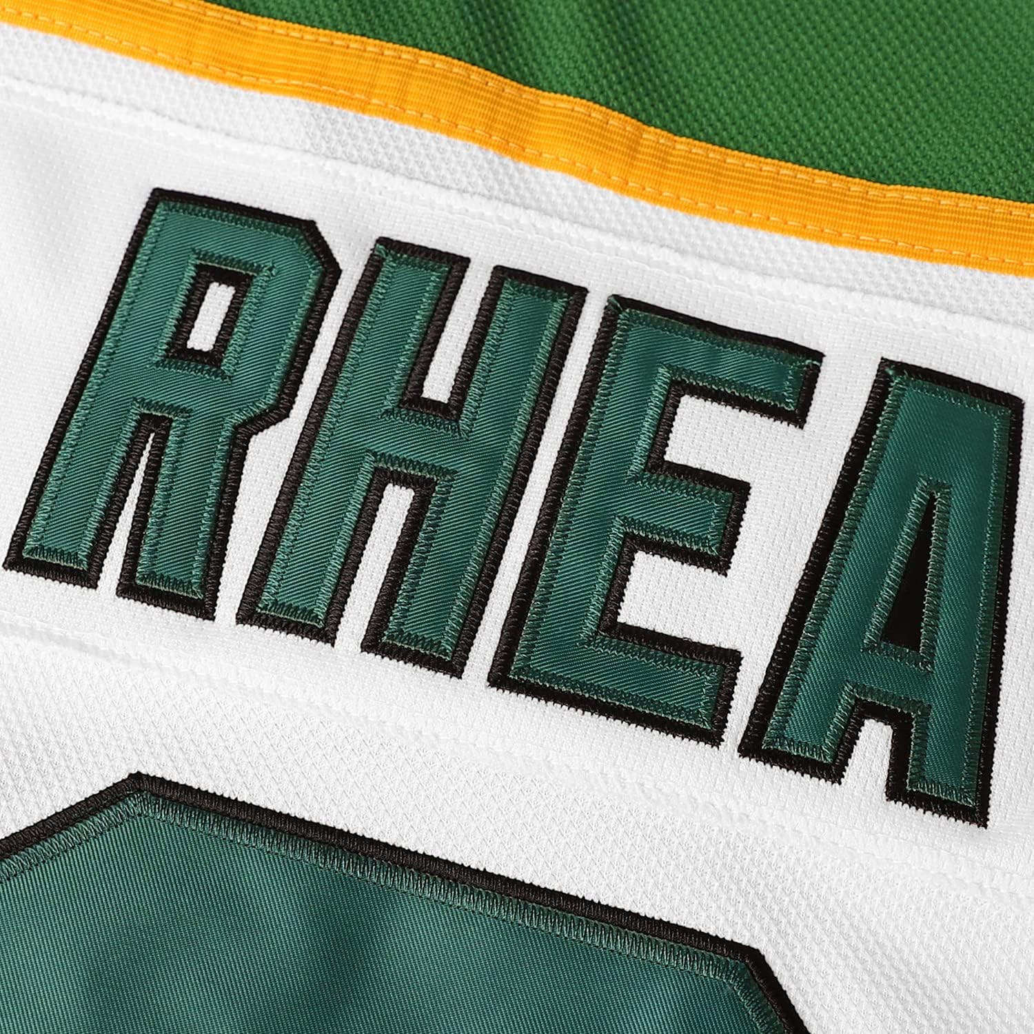 Detalle 2 de 3 Ross The BOSS Rhea Men’s Hockey Jersey (St. John’s Shamrocks) in White/Green/Black