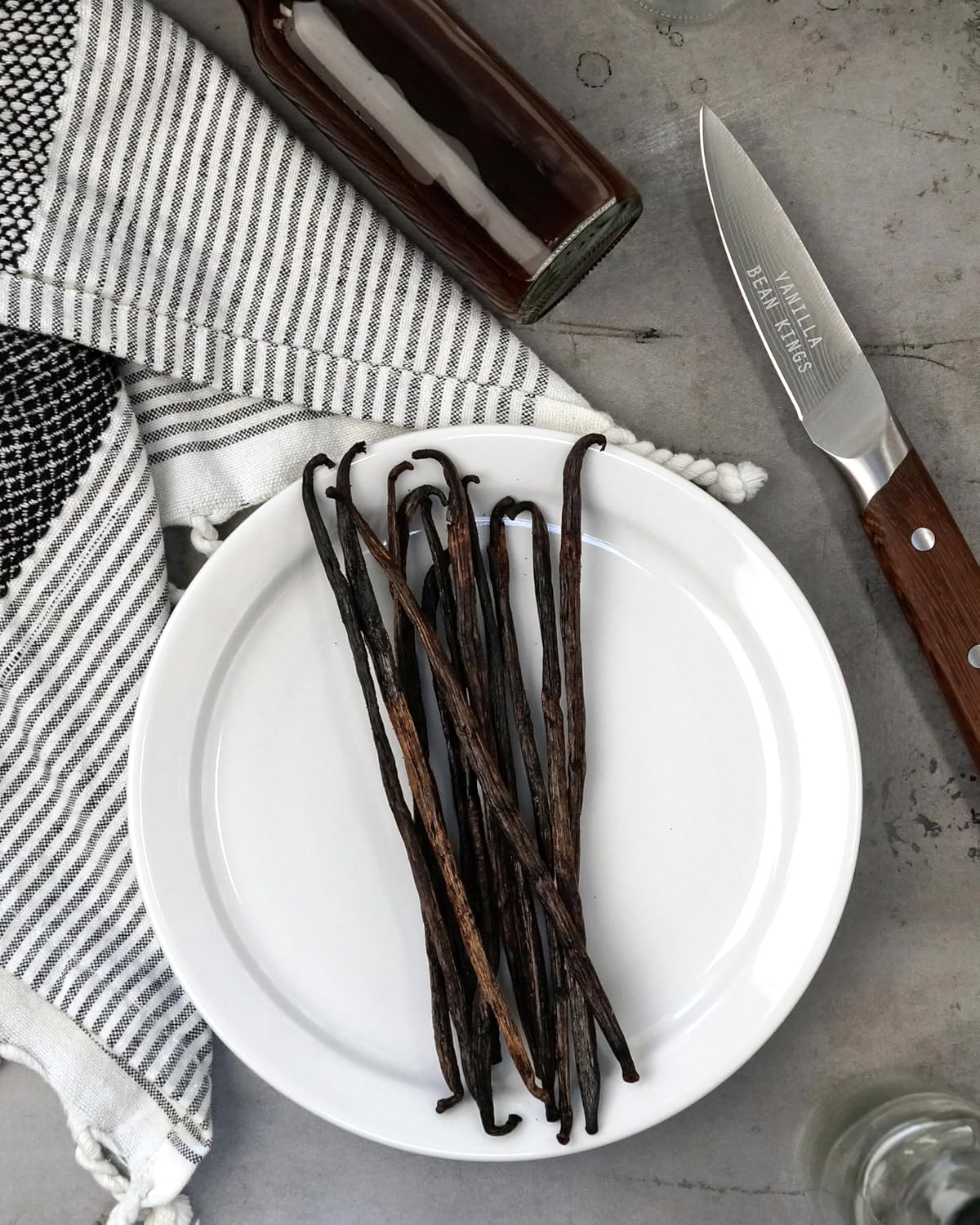 Detalle 2 de Vanilla Bean Kings Organic Madagascar Vanilla Beans, Grade B Pods for Extract
