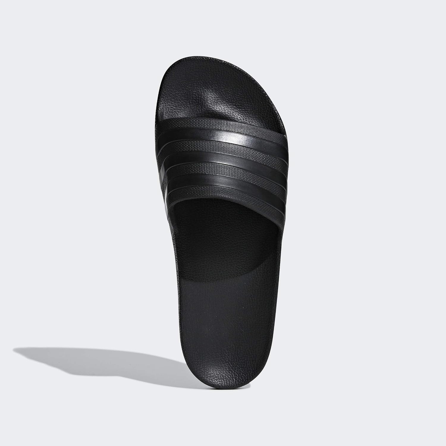 Detalle de Adidas Unisex Adilette Aqua Slides Core Black – pragmatic everyday comfort