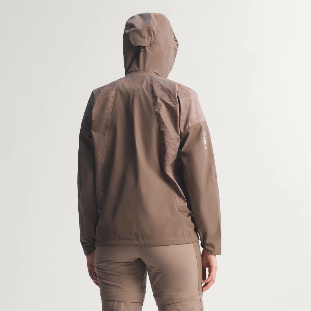 Detalle 2 de Chaqueta Terrex Xperior 2.5 Layer Hybrid PRIMEKNIT CLIMAPROOF de Adidas