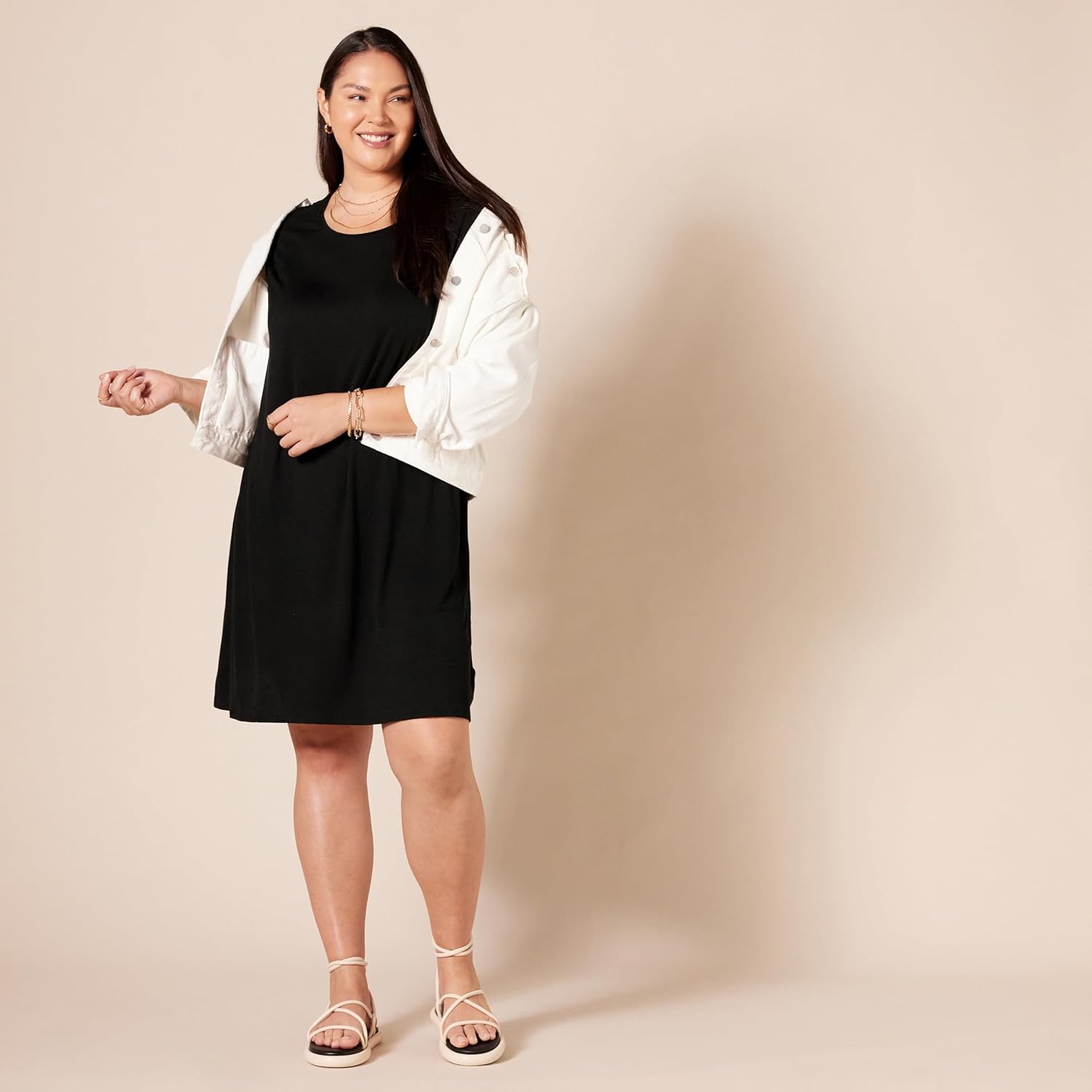 Thumbnail 6 de Amazon Essentials Women’s Short-Sleeved Scoop Neck Swing Dress (Plus Sizes Available)