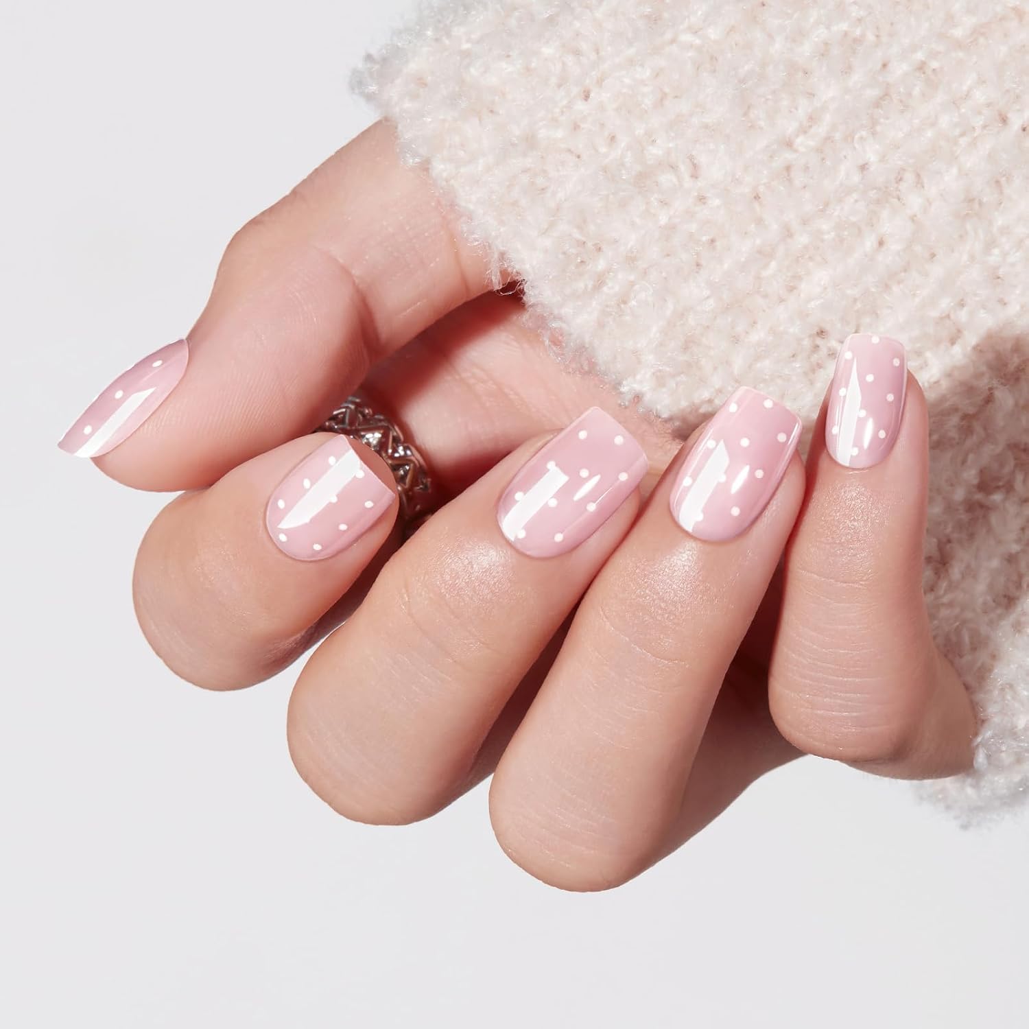 Detalle de Modelones Pink Polka Dot Press-On Nails: Short Square, 32-Piece Reusable Kit