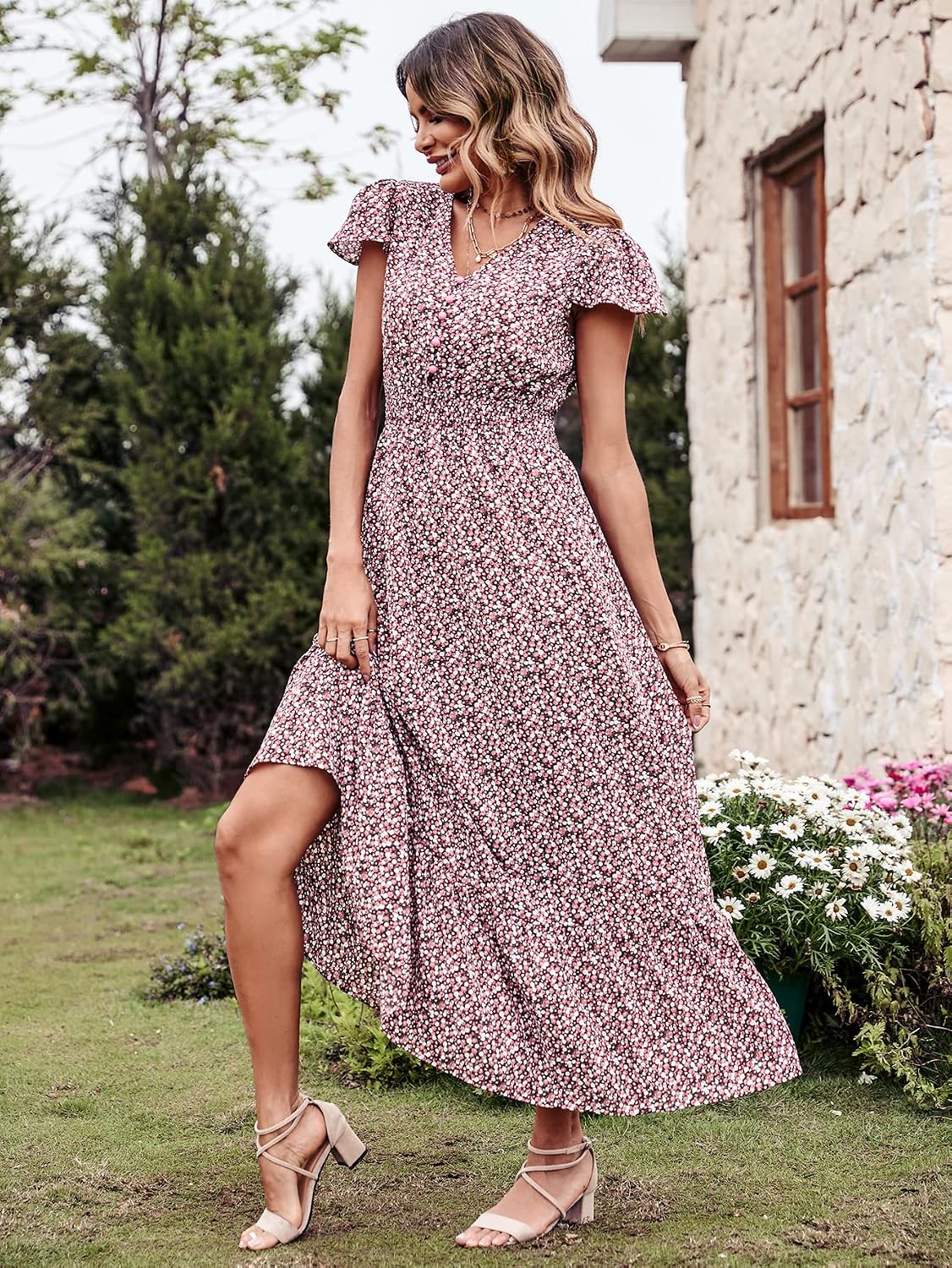 Detalle de PRETTYGARDEN 2026 Summer Maxi Dress — Boho Swiss Dot V-Neck with Ruffles