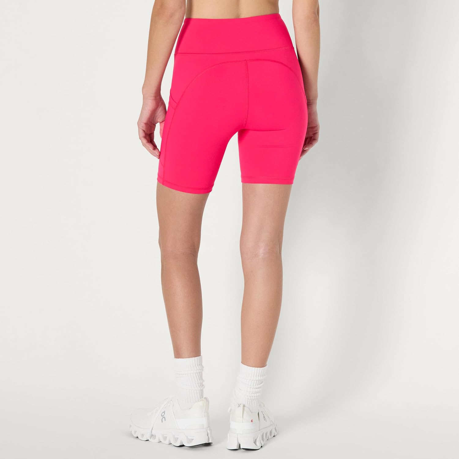 Detalle de Amazon Essentials Women’s Active Total Train High-Waist 7" Gym Workout Biker Shorts with Pockets