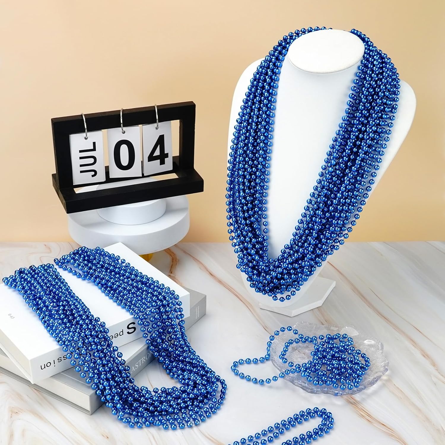 Detalle 2 de YAXINRUI 120 PCS Blue Bead Necklaces — 33-Inch Mardi Gras, Christmas & 4th of July Party Beads