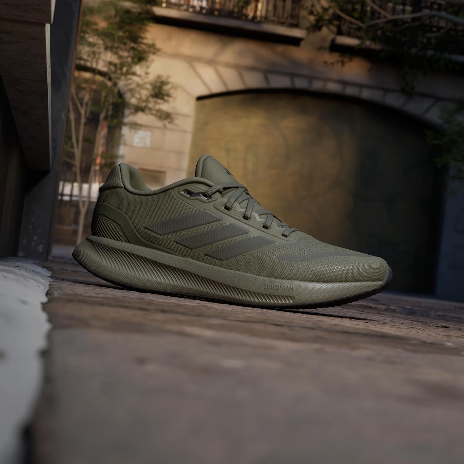 Thumbnail 1 de adidas Men's Runfalcon 5 Running Shoes – Olive Strata / Shadow Olive / Core Black, UK 10.5
