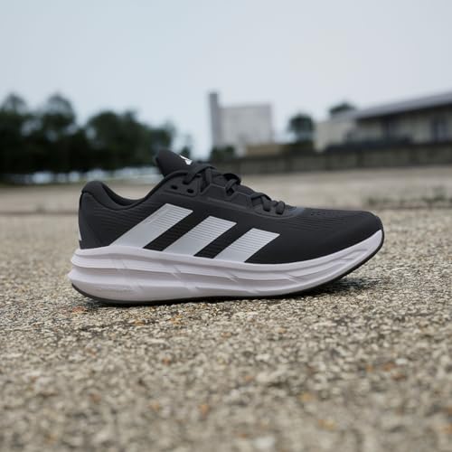 Detalle 2 de adidas Questar 3 Zapatillas running Hombre 36⅔