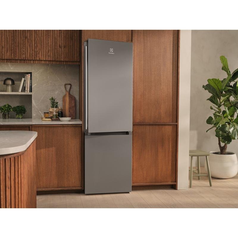 Thumbnail 3 de Electrolux LNT6MD32U No Frost 328 L Inox