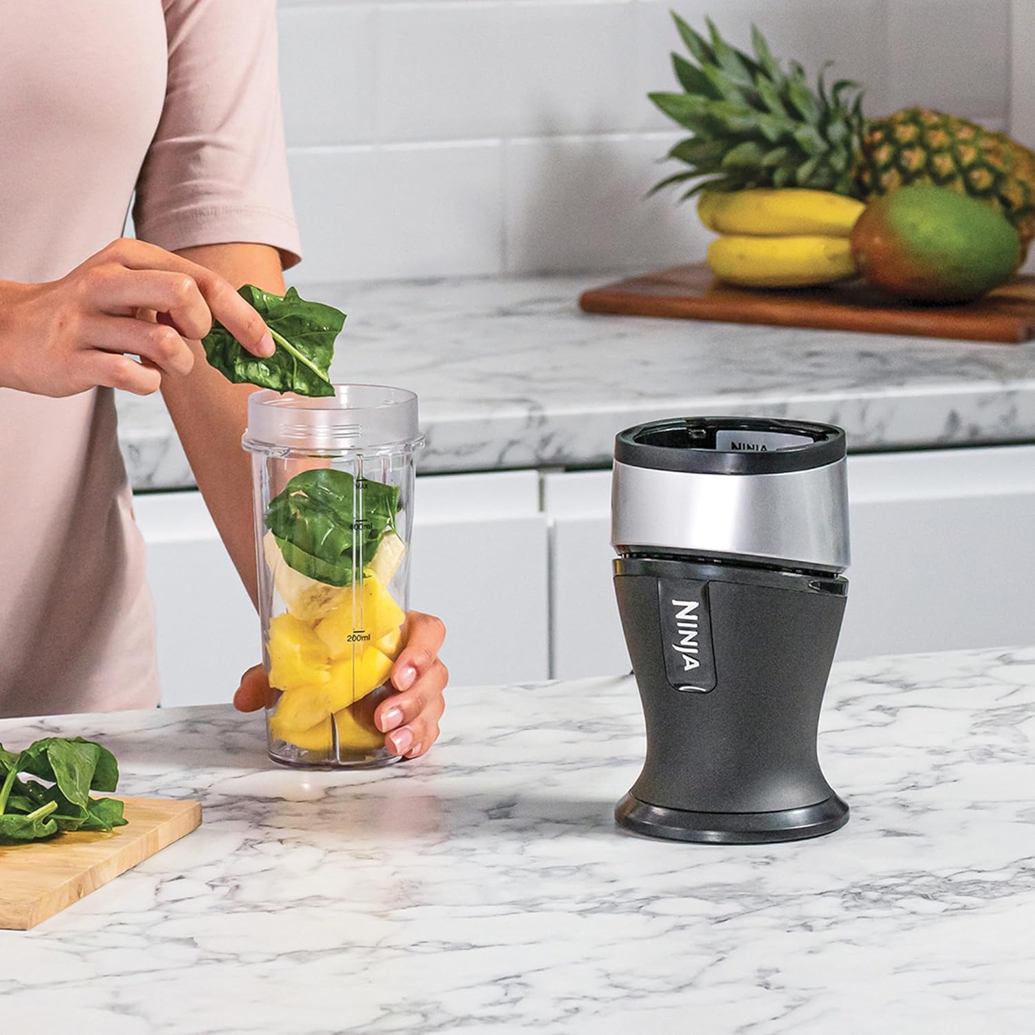 Thumbnail 1 de Ninja 700W Slim Blender & Smoothie Maker QB3001UKS