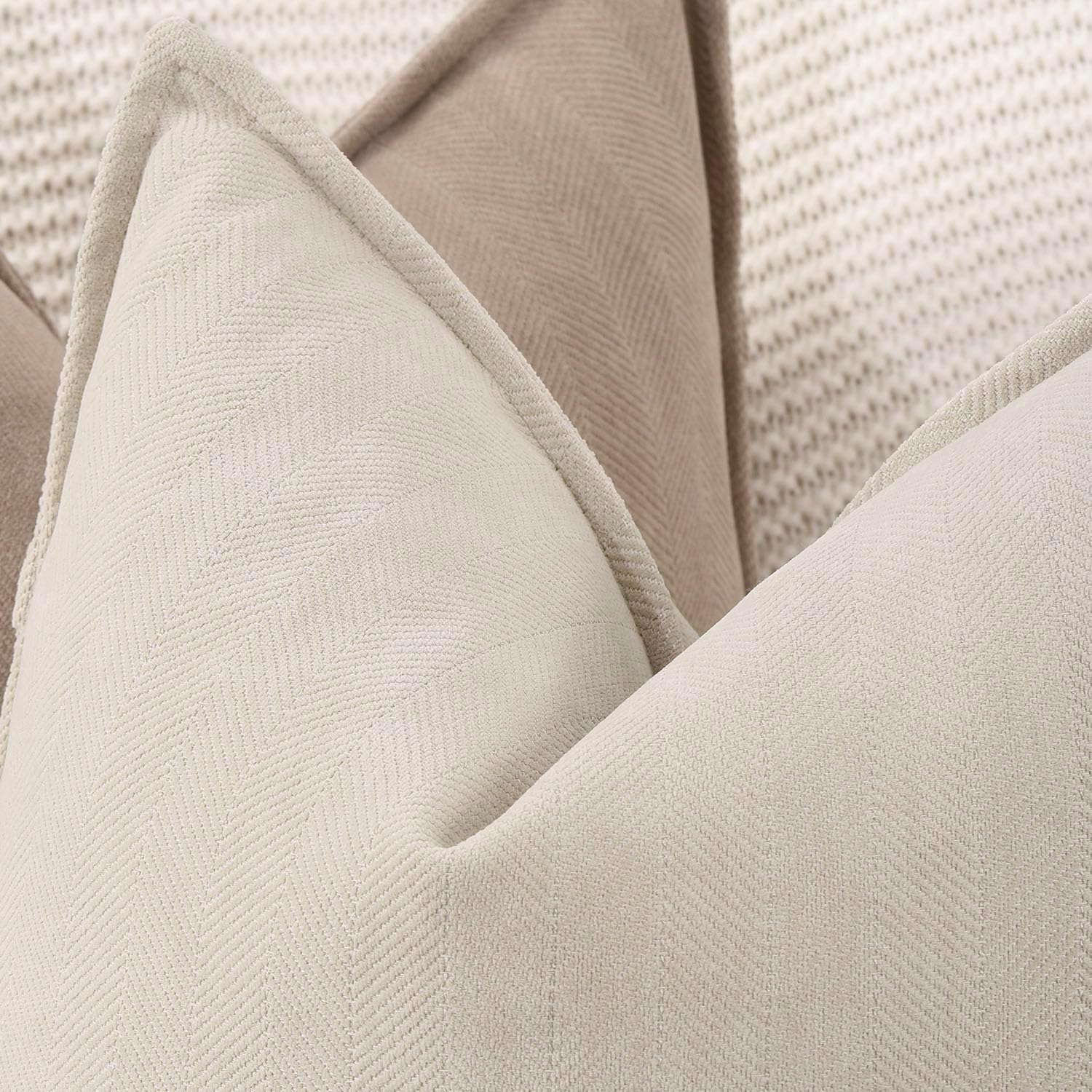 Thumbnail 3 de Madizz Textured Chenille Cushion Covers (Set of 2) – 20x20 inch Beige