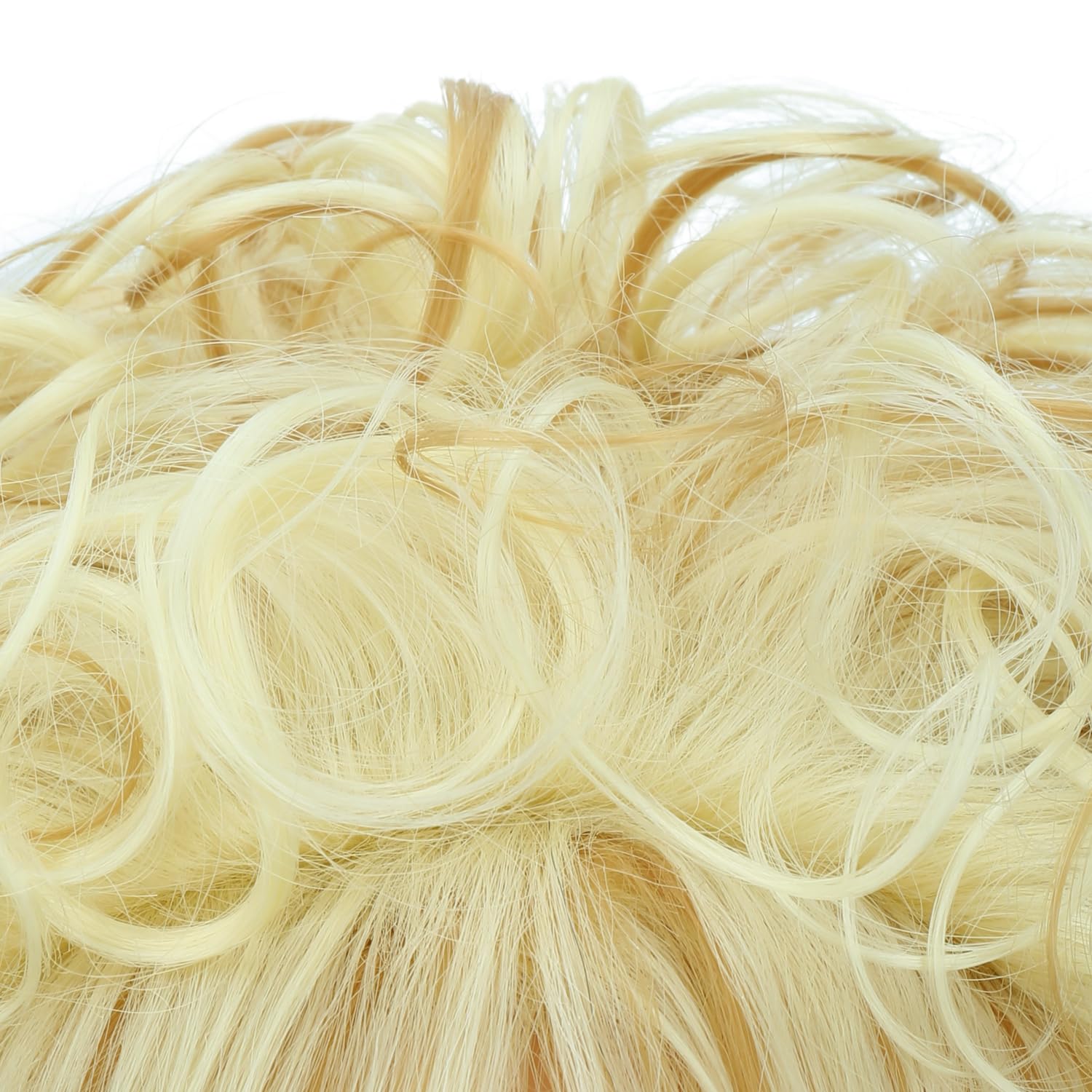 Detalle 2 de PATTNIUM Ash Blonde Curly Wig with Bangs for Kids, 14-Inch Synthetic Hair