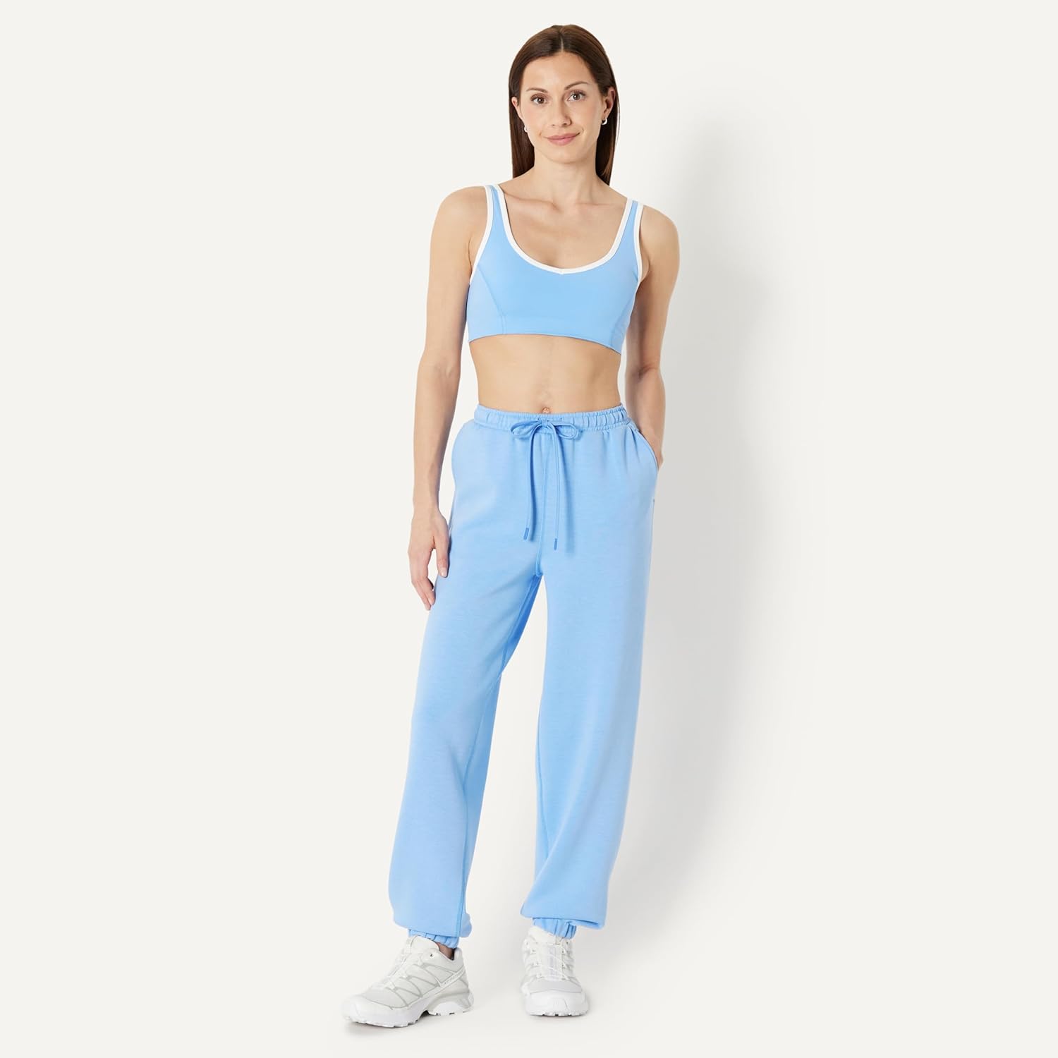 Detalle de Amazon Essentials Women’s Athletic Mid Rise Loose Fit Lounge & Workout Jogger Pants