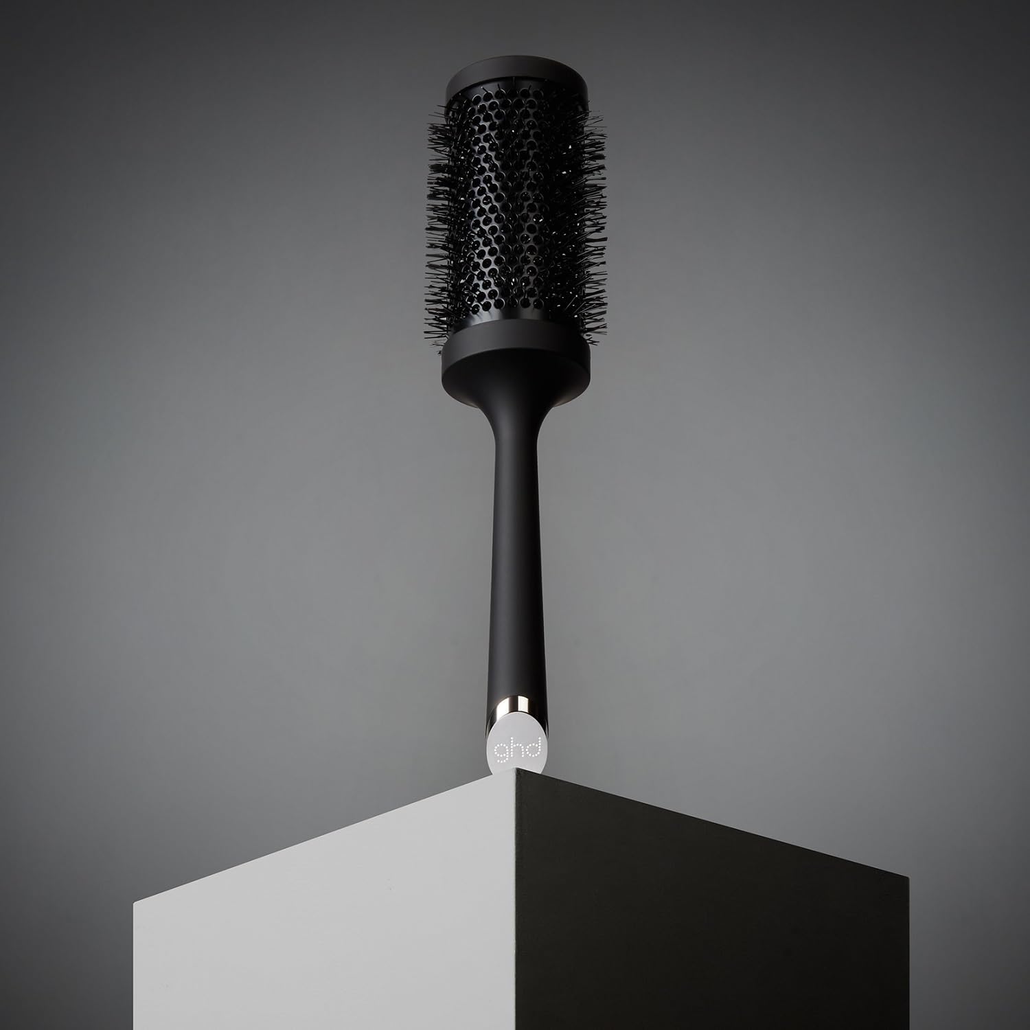 Thumbnail 4 de ghd The Blow Dryer - Spazzola in ceramica (misura 4): design moderno e gestione capelli