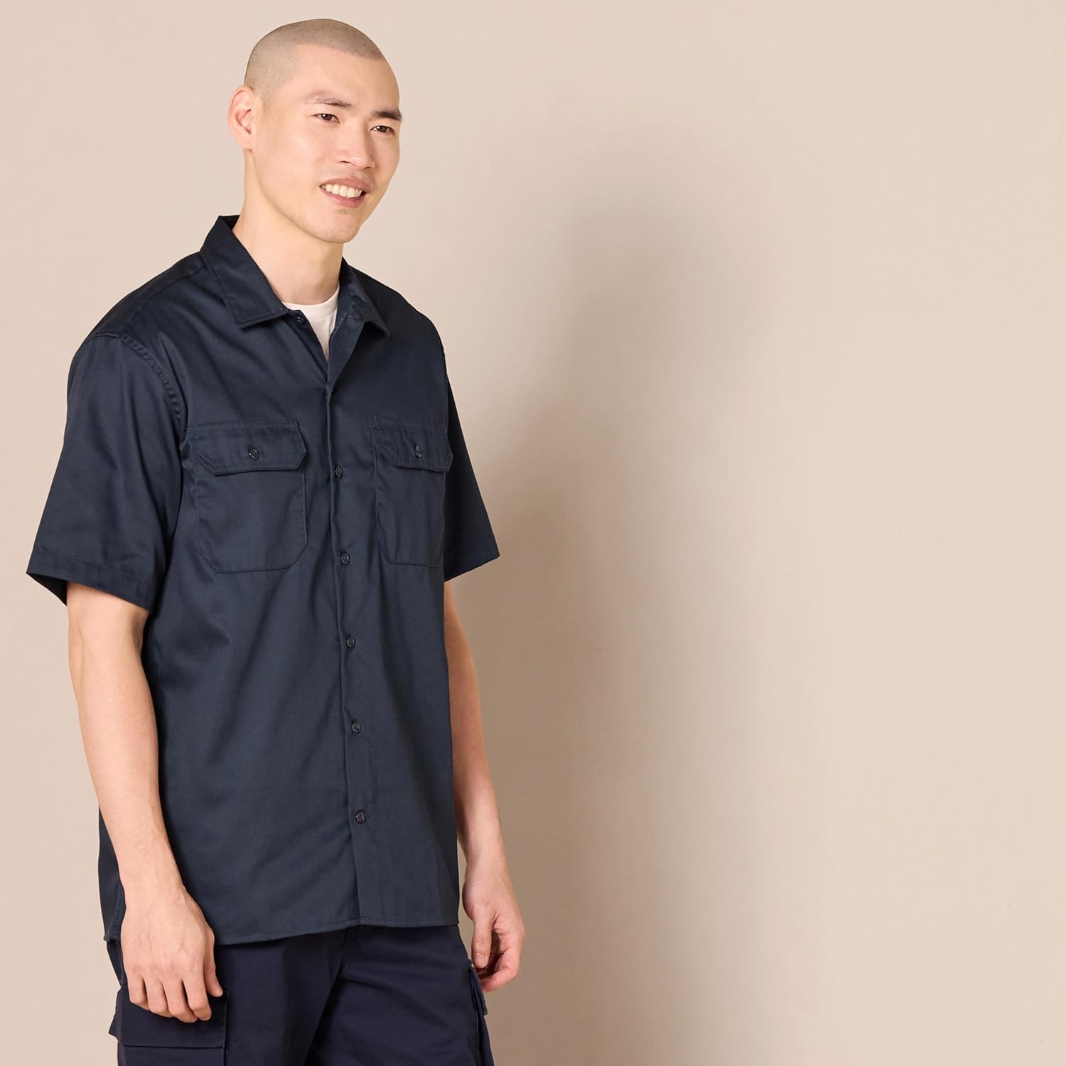 Thumbnail 2 de Amazon Essentials Stain and Wrinkle-Resistant Work Shirt