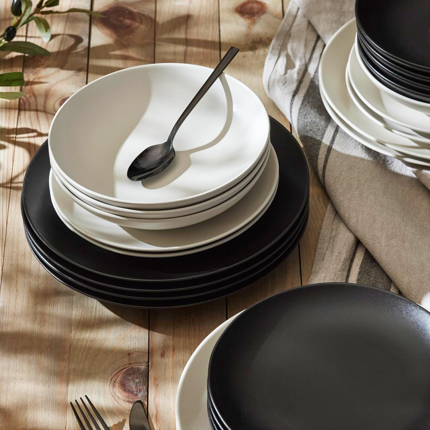Thumbnail 6 de Porto by Stone Lain Stoneware Dinnerware Set
