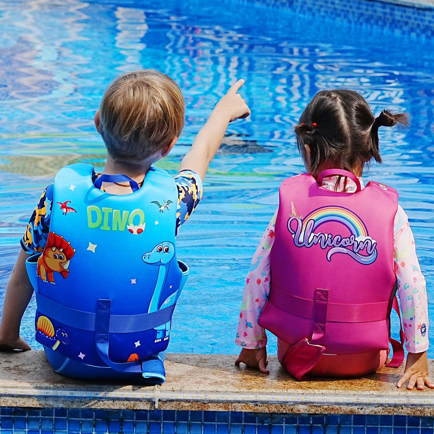 Detalle de REALIKE Kids Swim Vest Toddler Floaties: Adjustable Safety for Ages 2–10