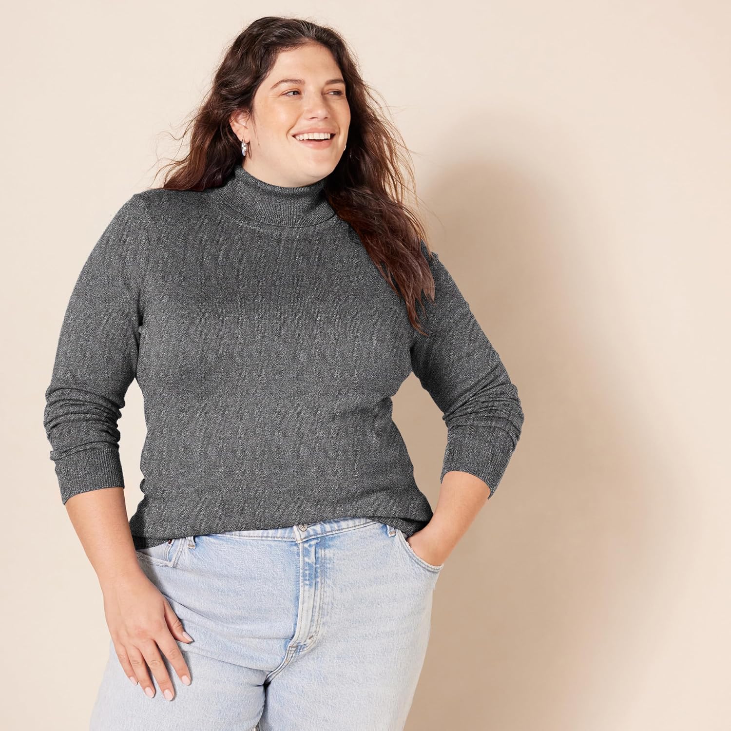 Thumbnail 4 de Amazon Essentials Damen leichter Rollkragenpullover mit langen Ärmeln – klassischer Schnitt (inkl. Übergrößen)