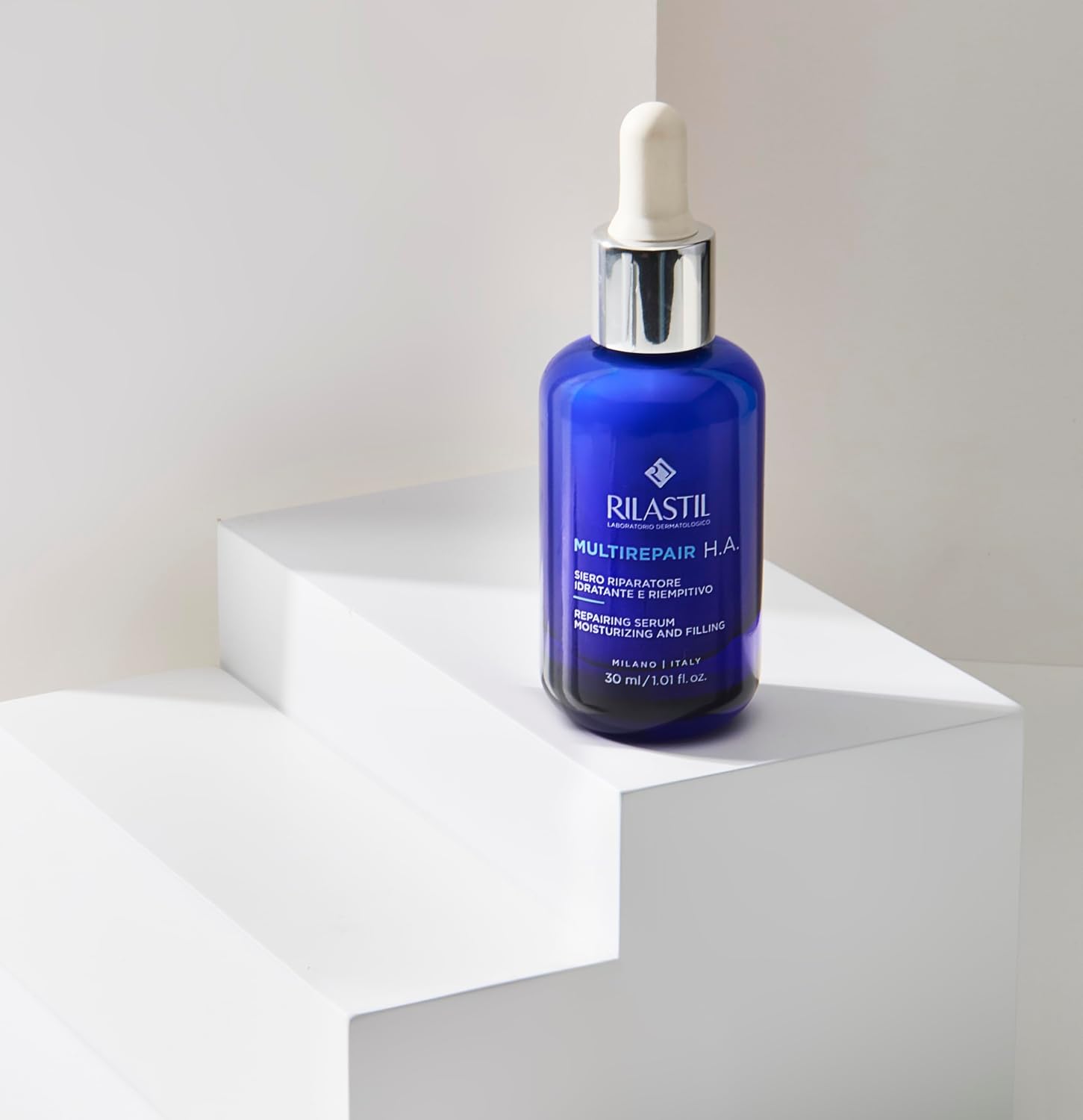Detalle de Rilastil Multirepair H.A. Siero Detox Viso: detossinante, antiossidante e riparatore per tutti i tipi di pelle (30 ml)