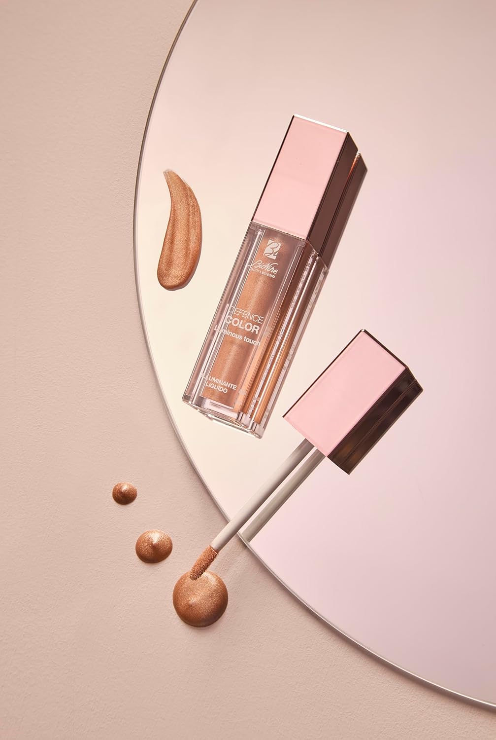 Thumbnail 4 de Bionike Defence Color Illuminante Viso e Decolletè Liquido Luminous Touch con Acido Ialuronico, per pelli sensibili