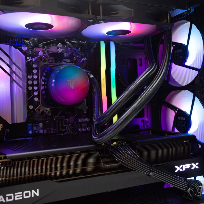 Thumbnail 2 de PcCom Imperial AMD Ryzen 5 7500X3D, 32GB RAM, 1TB SSD, RX 9070 XT 16GB – Windows 11 Home