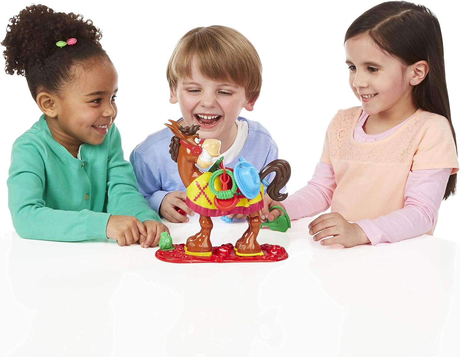 Detalle de Hasbro Gaming Tozudo juego de mesa familiar para 2-4 jugadores 🎲