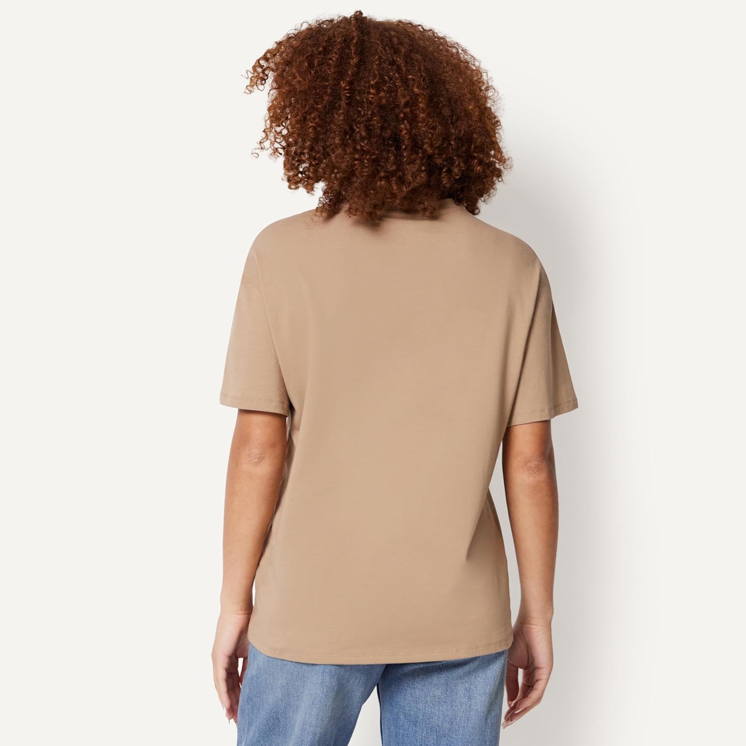 Detalle 2 de Amazon Essentials Women's Oversized-Fit Short Sleeve Crewneck Shirt