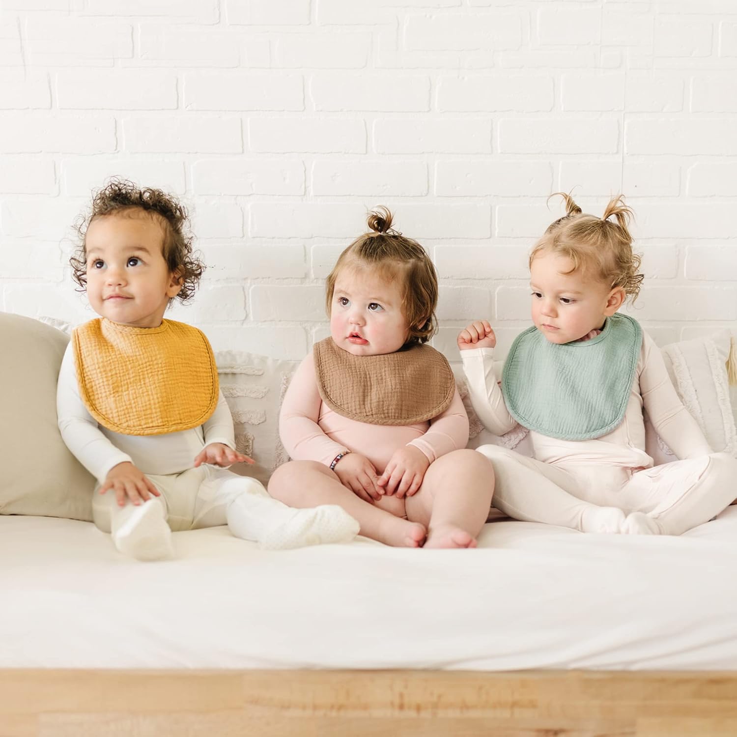 Detalle de Konssy Muslin Baby Bibs 8-Pack (Cotton Muslin Front, Fleece Back) for Teething & Drooling