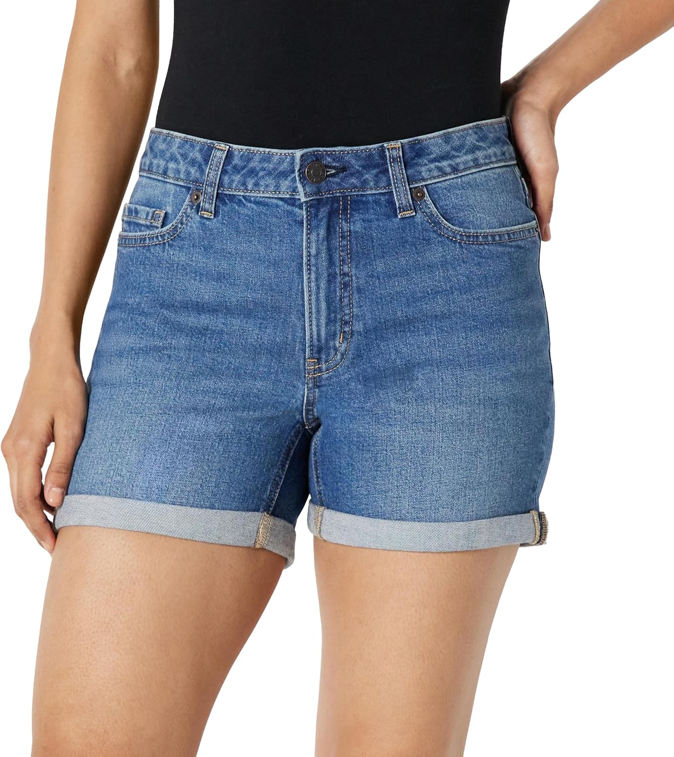 Thumbnail 5 de Amazon Essentials Women’s Slim-Fit Mid-Rise 4” Jean Shorts