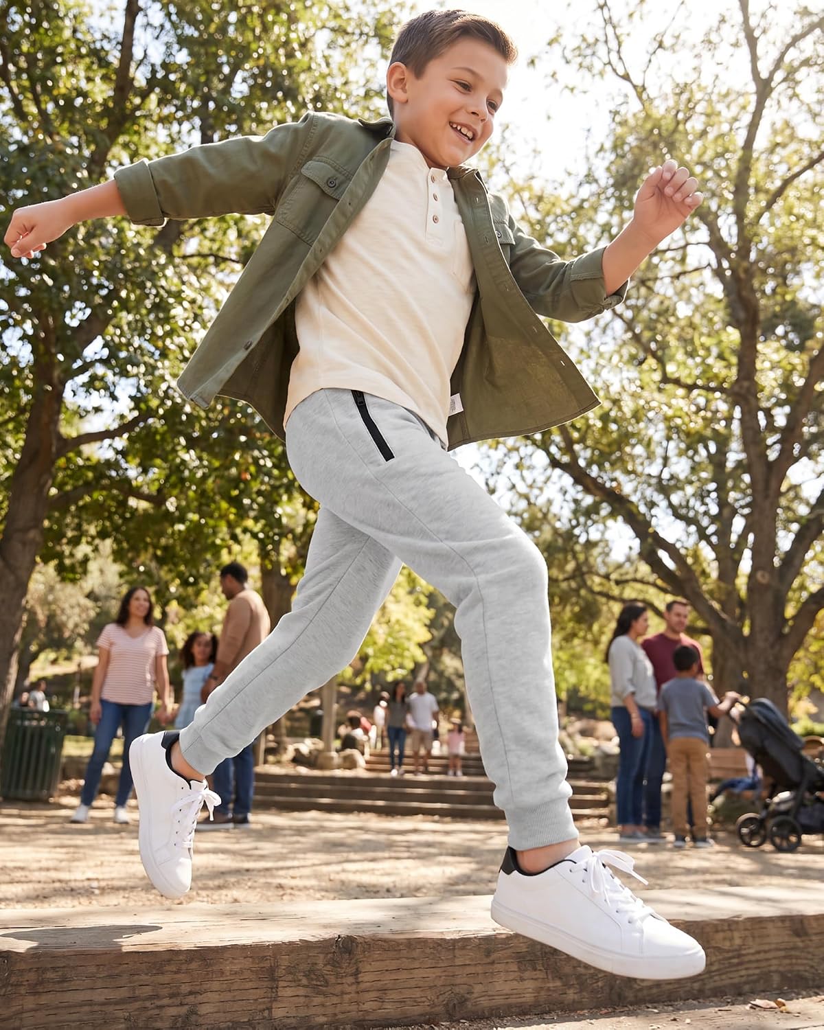 Detalle 2 de Boys Fleece Joggers, Sizes 4–18