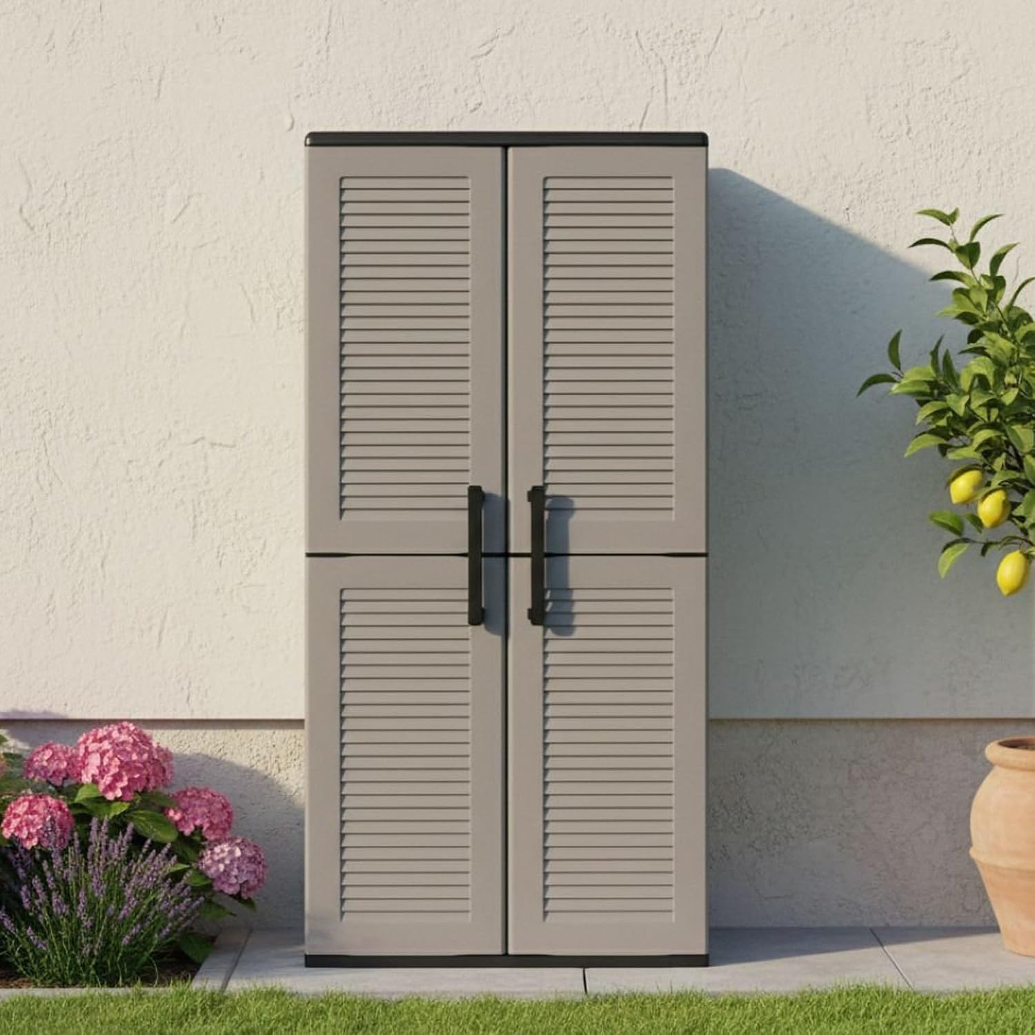 Dmora Armadio da Esterno Clavier – Mobile balcone 68x37x163 cm, Grigio/Nero, finitura righe