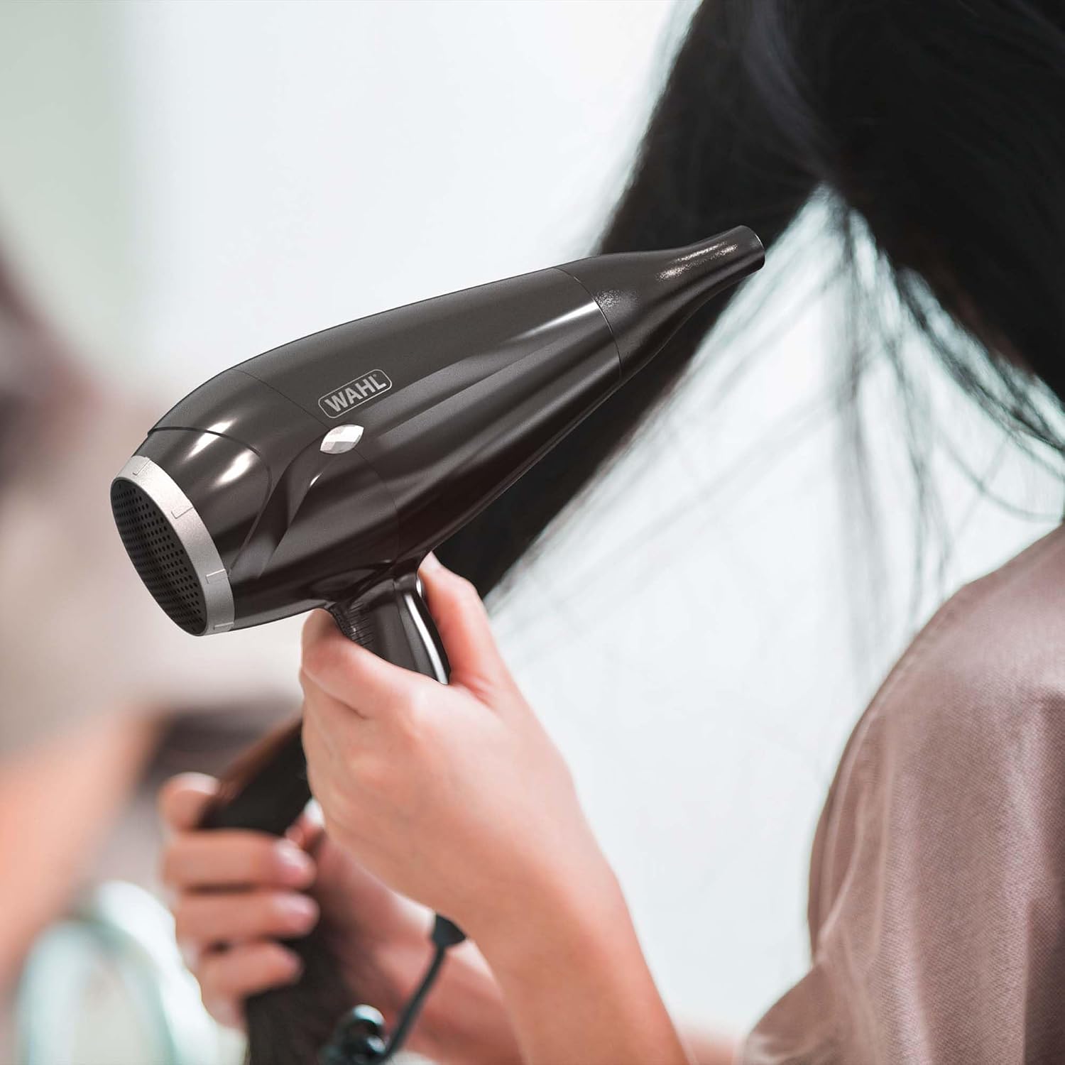 Detalle de Sèche-cheveux WAHL Power Shine avec bouton Cool Shot, 3 températures et 2 vitesses