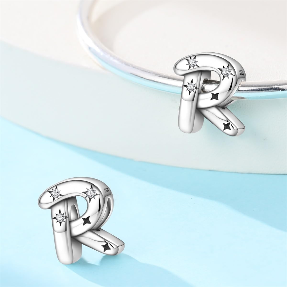 Thumbnail 1 de QIKAOLA S925 Sterling Silber Buchstaben Charms – 26 Buchstaben Perlen für Pandora Armbänder und Halsketten