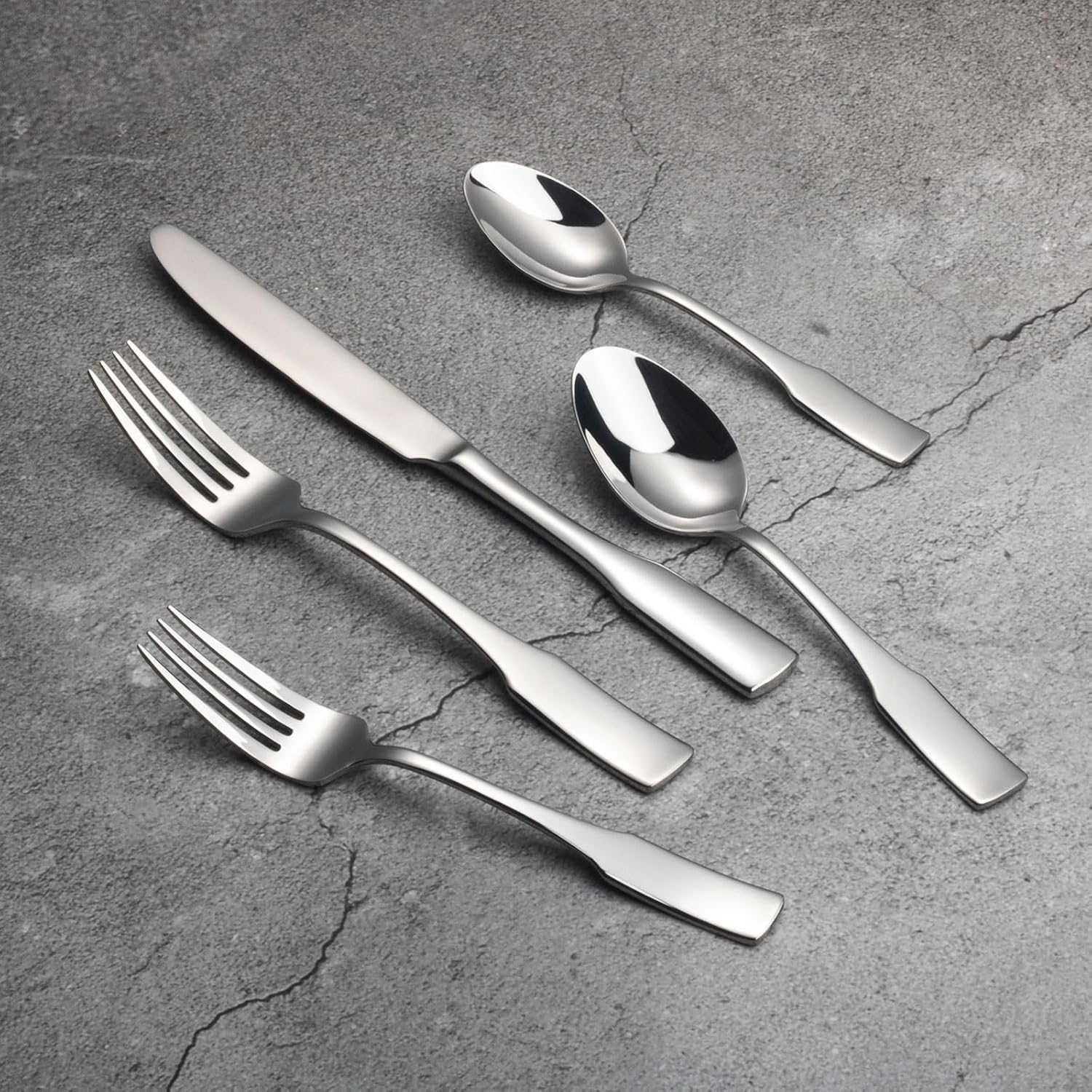 Thumbnail 1 de Alata Kate 40-Piece Stainless Steel Silverware Set (Service for 8)