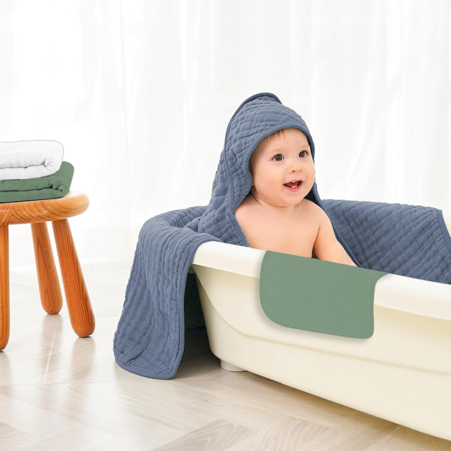 Detalle 2 de Koo-dib Accappatoio Neonato 0-3 Mesi e 6-12 Mesi con 6 pezzi: set comodissimo per il bagnetto