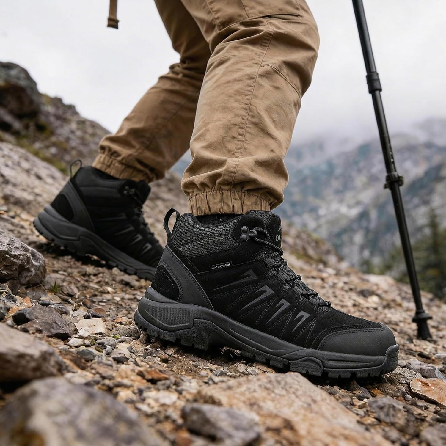 Detalle de OUTJET Men's Waterproof Hiking Boots: Lightweight, Durable Leather Mid Ankle Boots