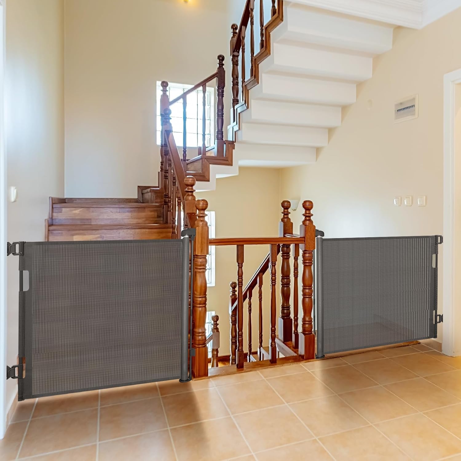 Detalle 2 de Retractable Mesh Safety Gate 86cm