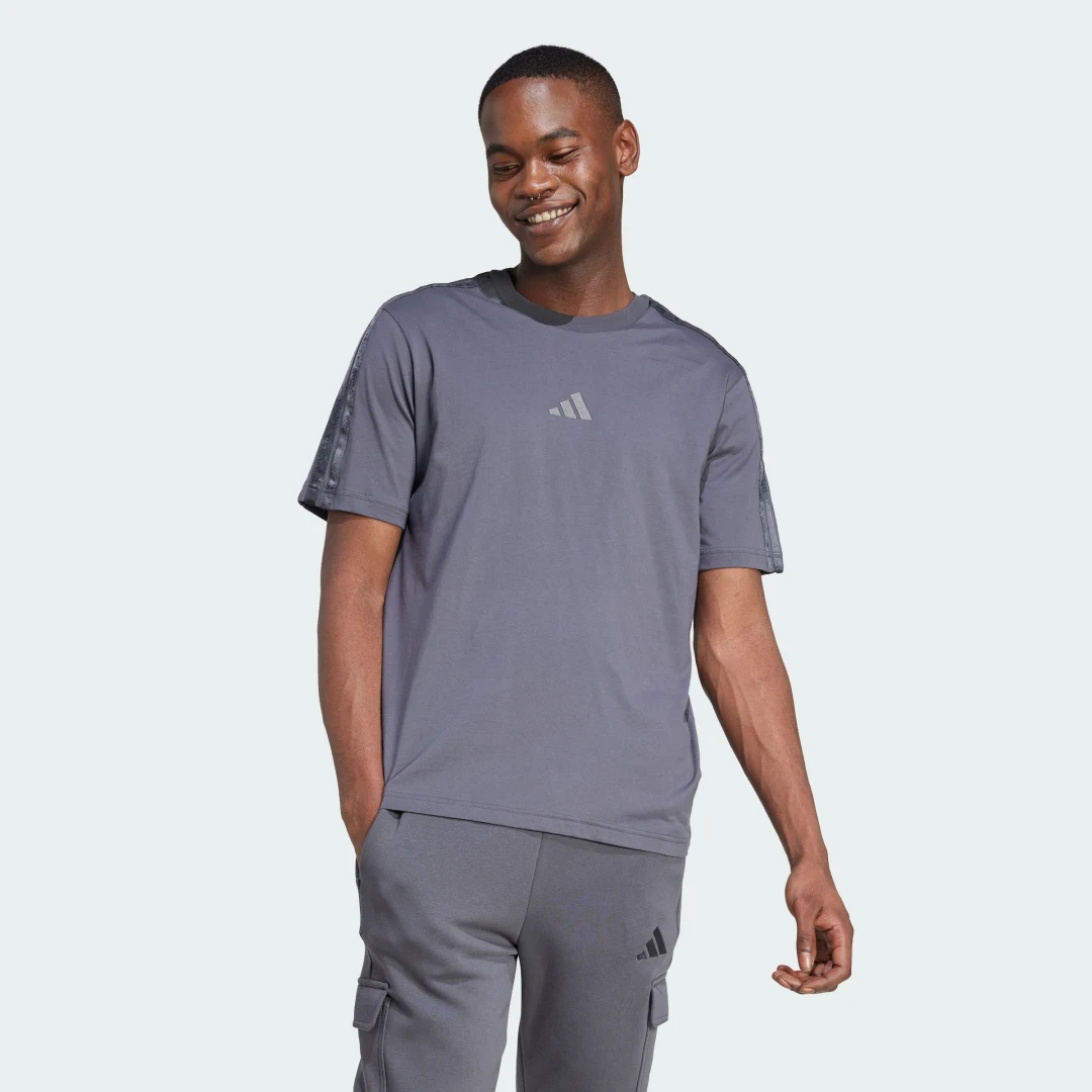 Detalle de Camiseta AOP Colourblock de Adidas