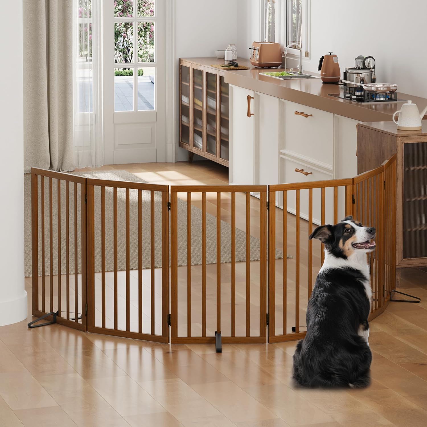 Thumbnail 6 de Algherohein großes faltbares Hundegitter für Türen & Innenbereich mit Metallstützfüßen (6 Paneele, Nussbaum)