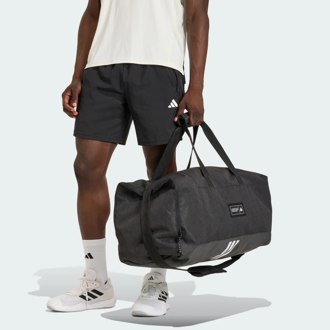 Thumbnail 1 de Bolsa de deporte grande 4ATHLTS de Adidas: versátil, amplia y con estilo minimalista en negro