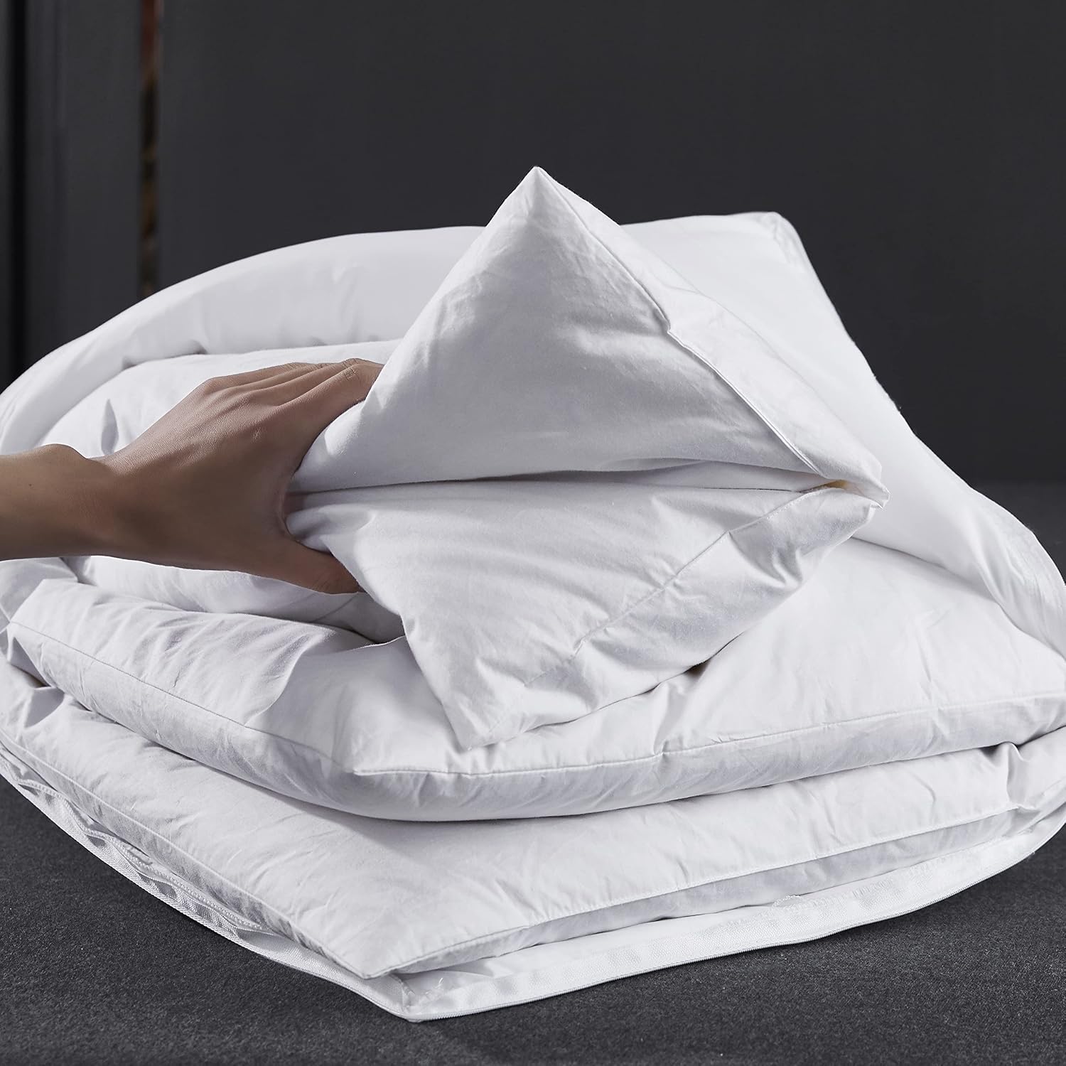 Detalle de Three Geese Adjustable Layer Goose Feather Pillow, King Size, 3 Inserts