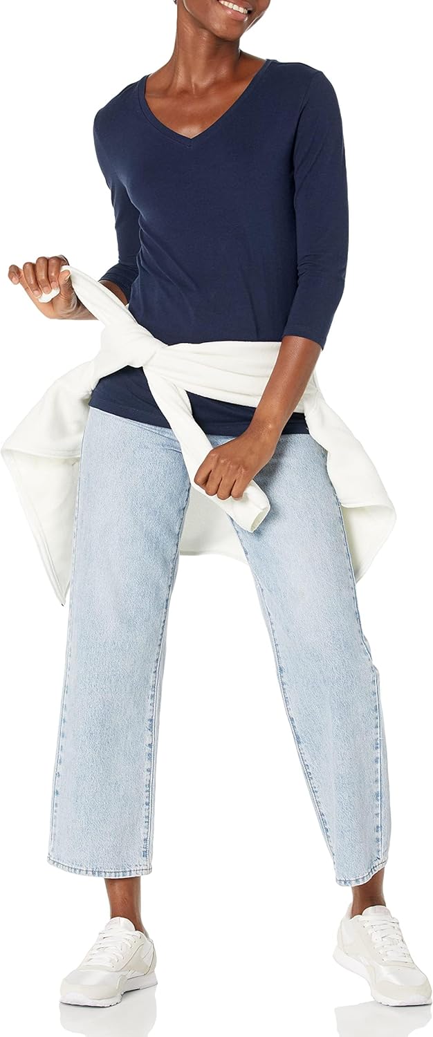 Thumbnail 3 de Amazon Essentials Damen Regular-Fit T-Shirt mit 3/4-Ärmlänge und V-Ausschnitt (In Übergröße erhältlich)
