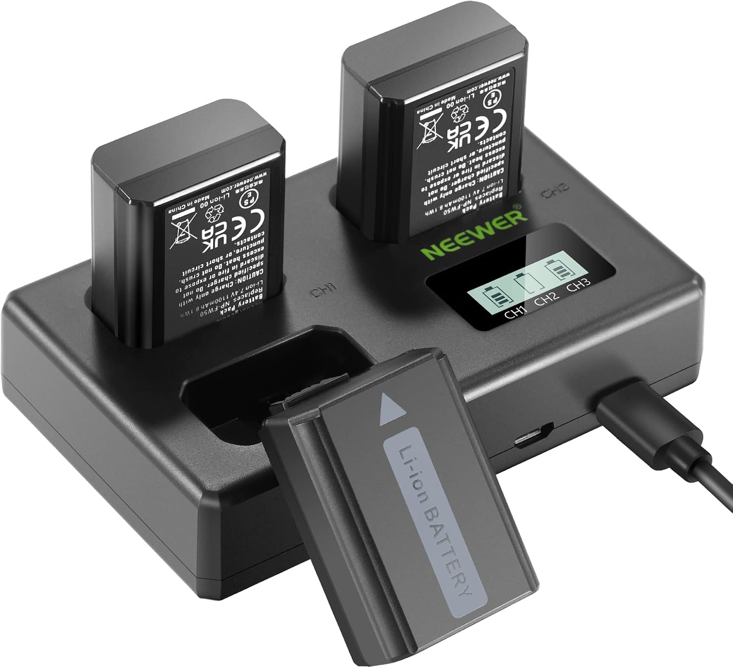Detalle de NEEWER 3-Pack NP-FW50 replacement batteries and triple-slot USB charger for Sony cameras
