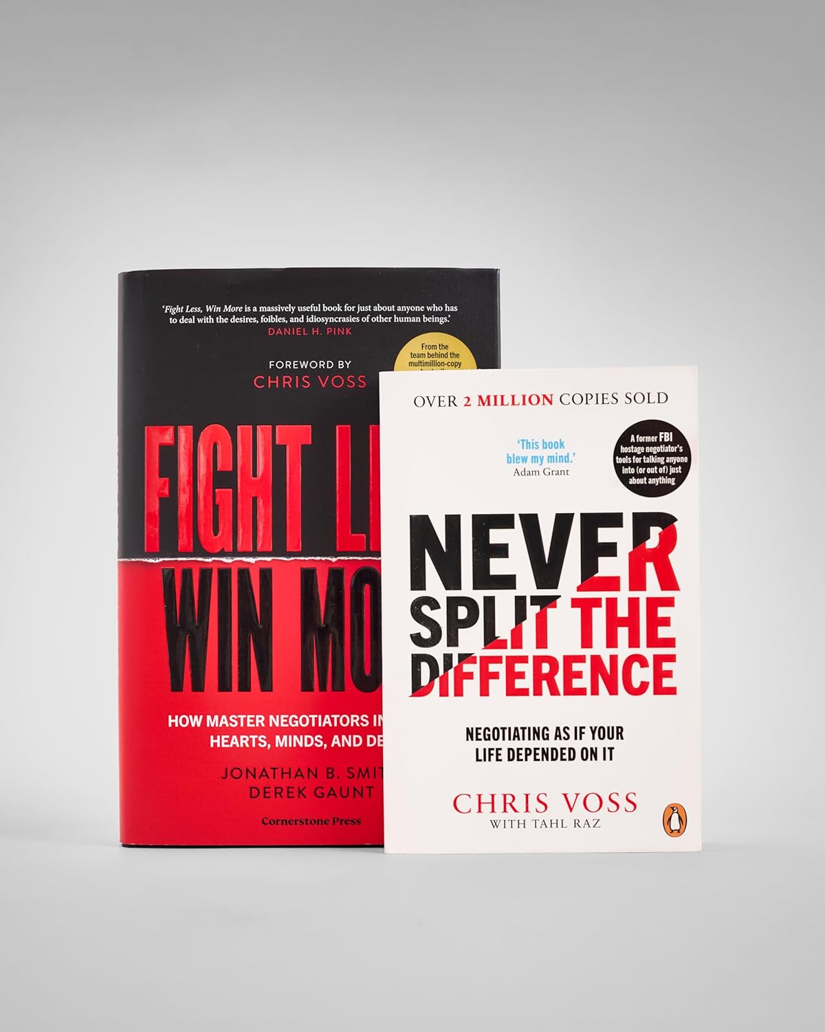 Detalle de Never Split the Difference: Negotiation Book