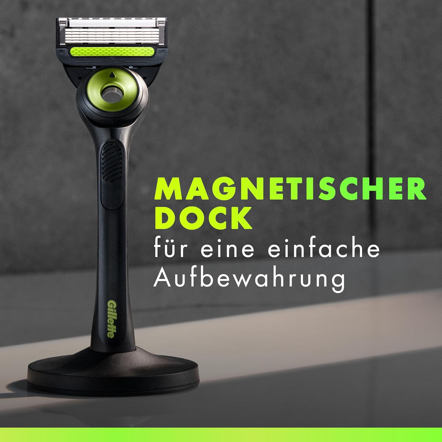 Thumbnail 3 de Gillette Labs Nassrasierer für Herren mit Reinigungs-Element, inkl. 1 Handstück, 8 Ersatzklingen und magnetischer Dock – Edelstahl, schwarz