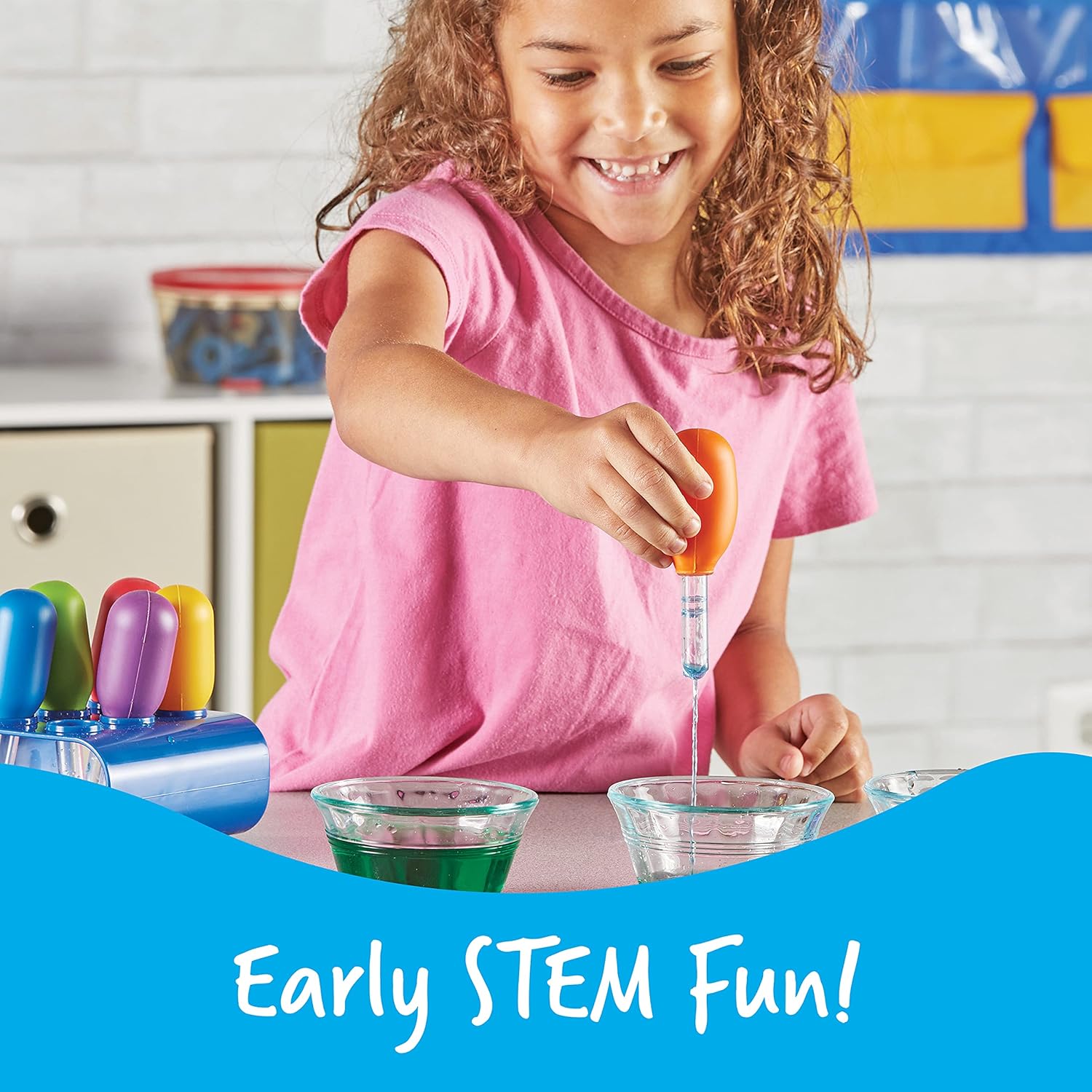 Detalle 2 de Learning Resources Contagocce Jumbo con Supporto Primary Science – kit di contagocce per motricità fine e causa/effetto (3 Anni)