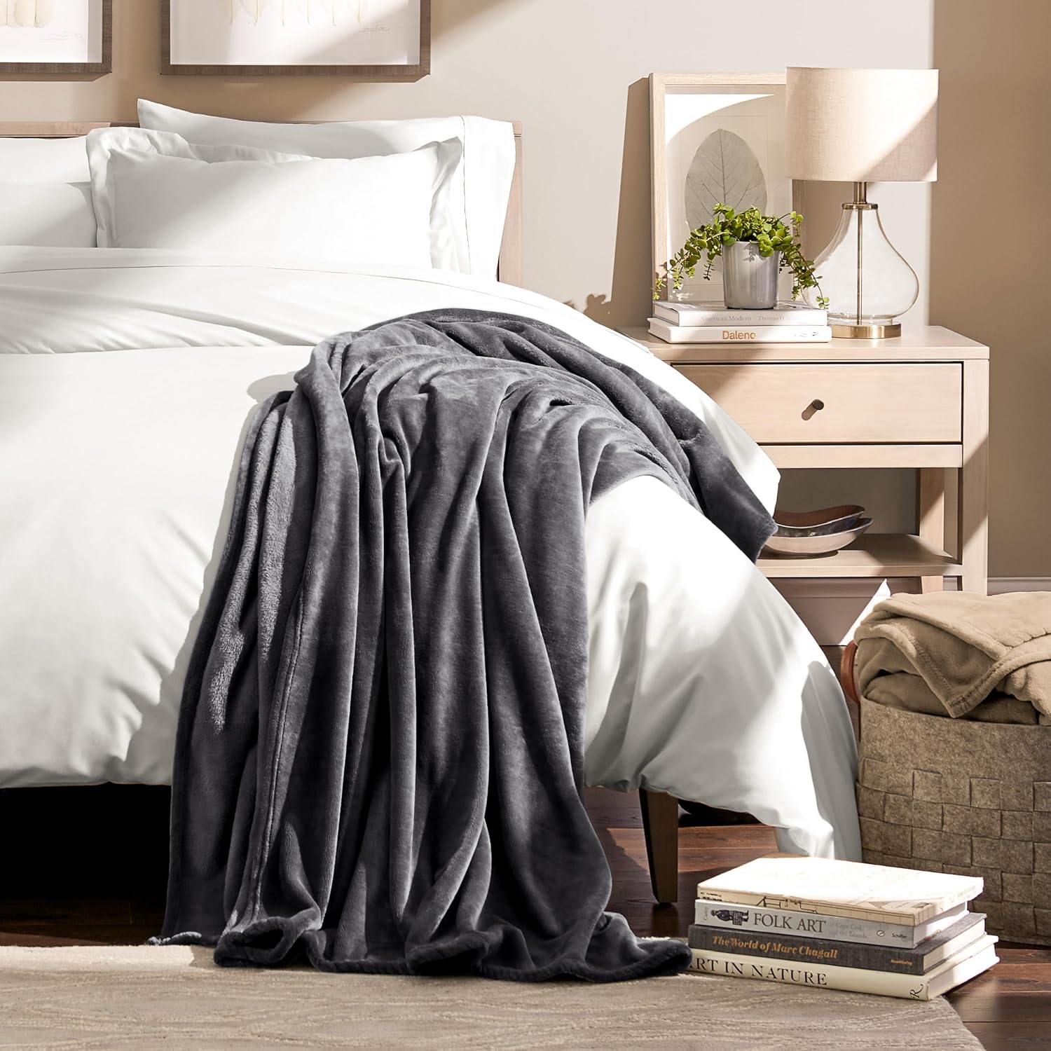 Detalle de Bare Home Fleece Blanket - Full/Queen (Grey): Ultra-Soft Microplush for All-Season Comfort