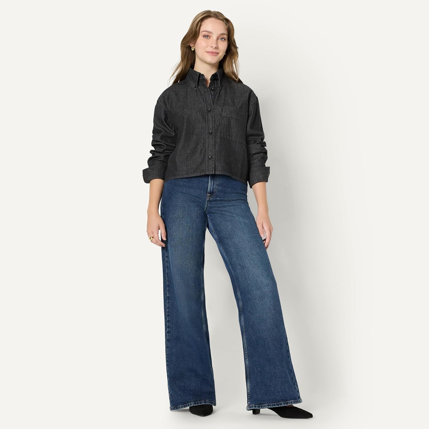 Thumbnail 4 de Amazon Essentials Damen kurzes Jeanshemd (Übergroß, knöpfbar, Denim-Chambray)